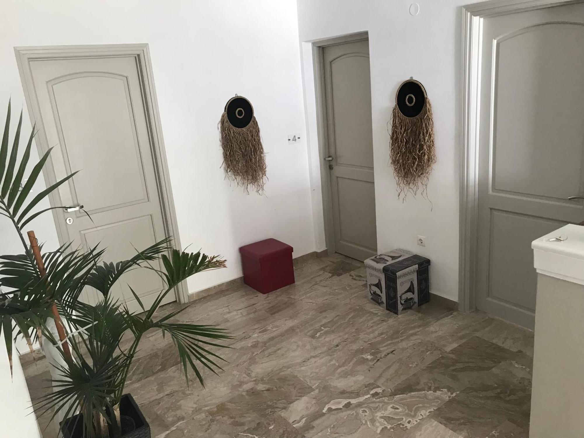 Vassiliki Rooms Парос Экстерьер фото