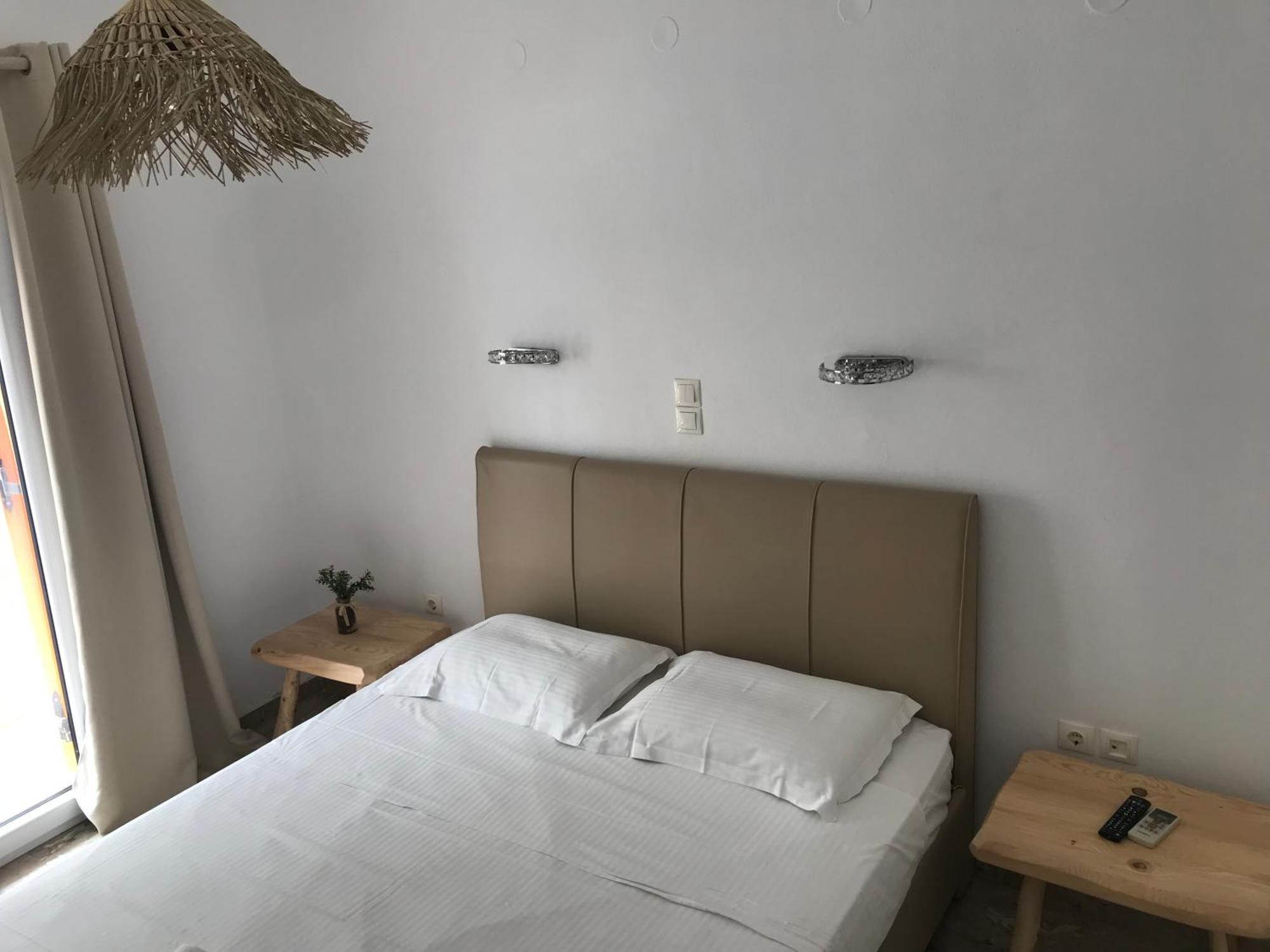 Vassiliki Rooms Парос Экстерьер фото